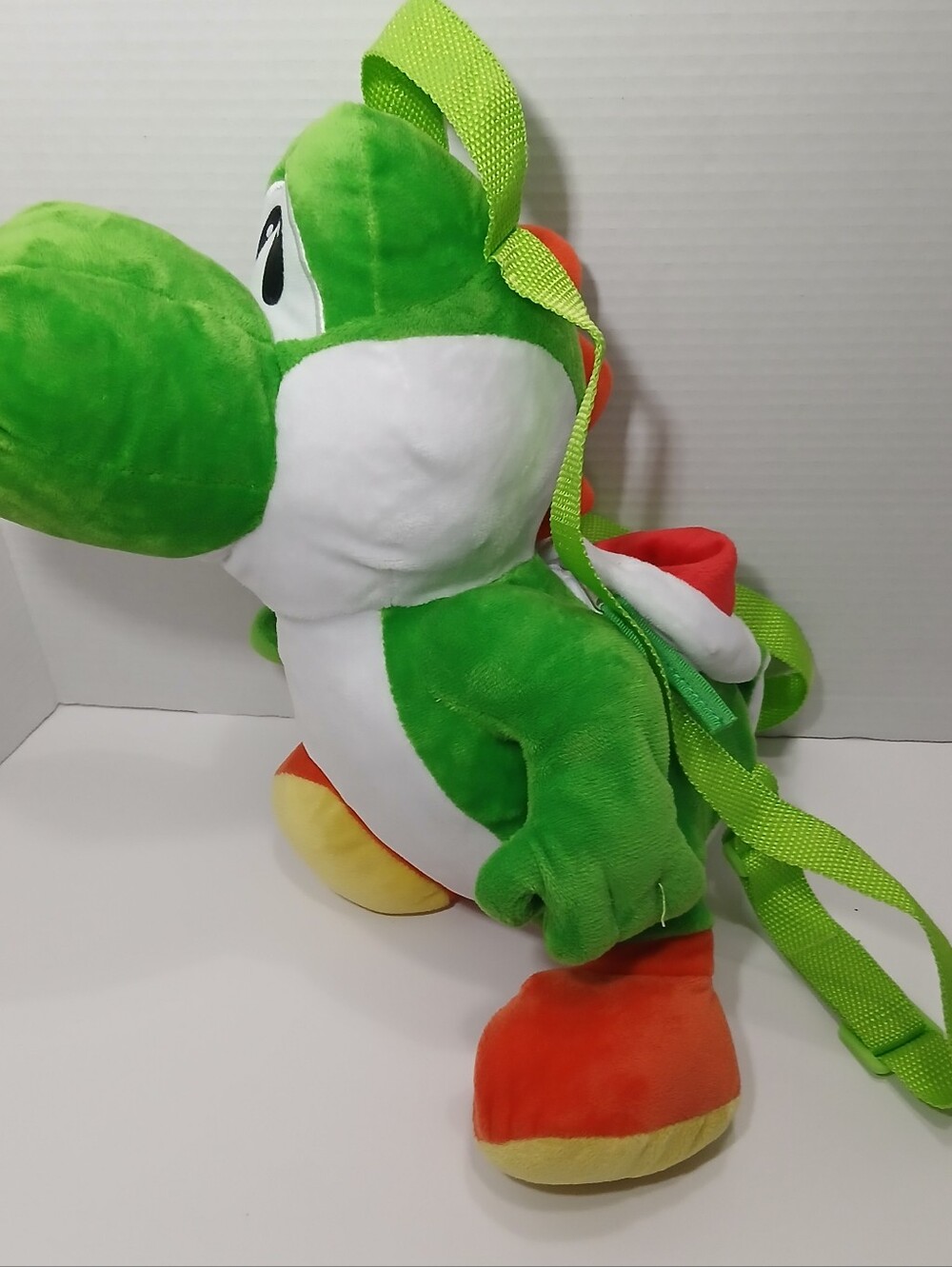 Nintendo Super Mario Yoshi Plush Character Backpack Bioworld